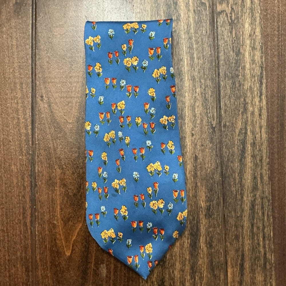 Vintage Banana Republic Italy Men's Blue Floral Pattern 100% Silk Neck Tie